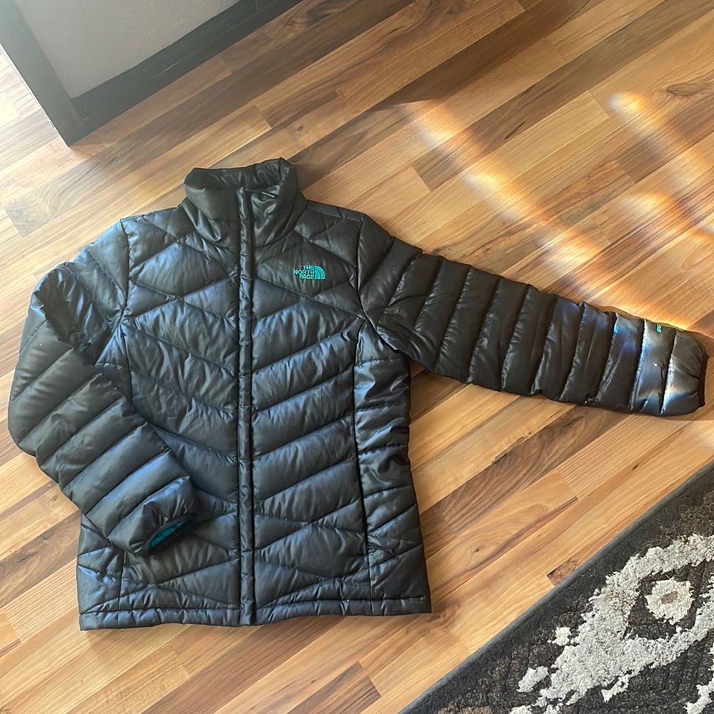 The North Face 550 women’s medium excellent puffer coat down